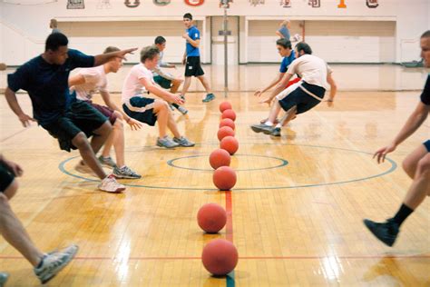 Dodgeball .